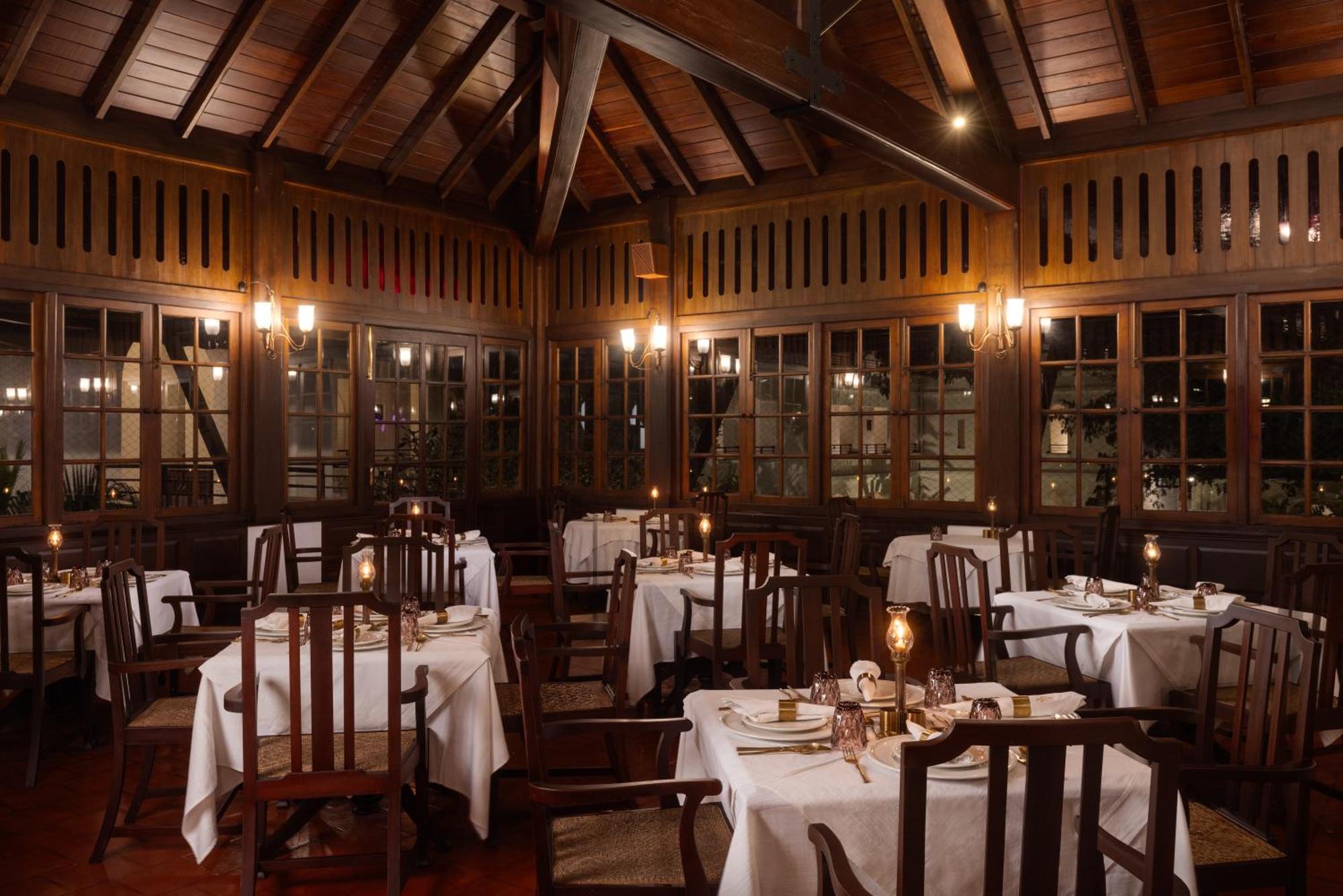 Brunton Boatyard - A Cgh Earth Experience Hotel Kochi Exterior photo